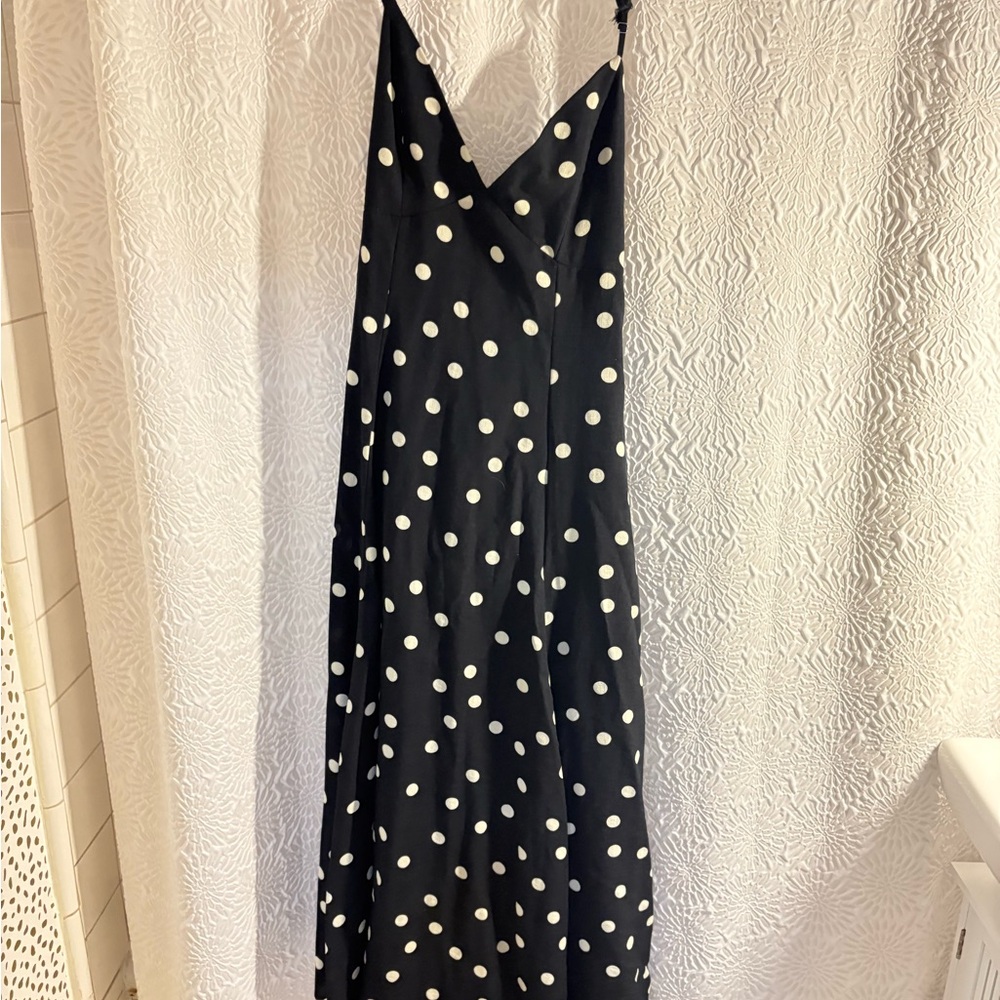 GO-TO sundress… sandals, sneakers, jean jacket pair well with this🔥🔥🔥🔥🔥 - Picture 4 of 4